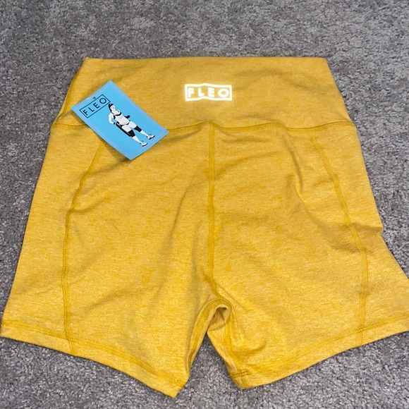 Fleo Pants - THC NWT fleo shorts